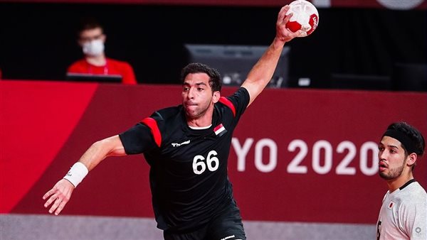 أحمد الأحمر 