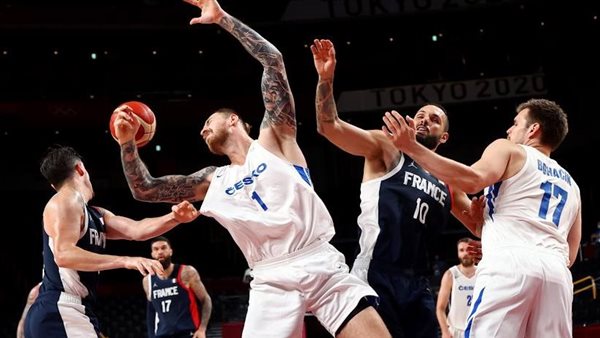 فرنسا والتشيك