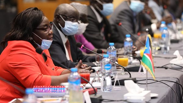  وزيرة الخارجية والتعاون