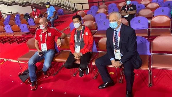 أشرف صبحي أثناء تأييد