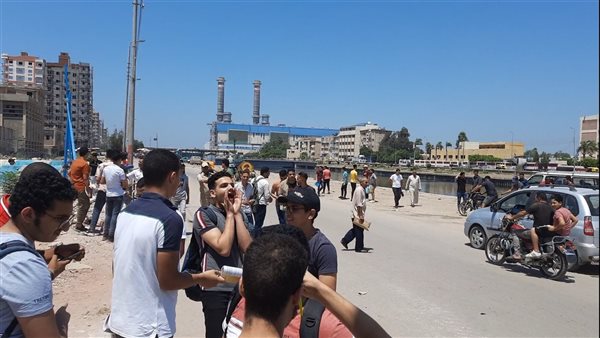 طلاب الشعبة الأدبية