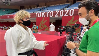 السعودية تهاني القحطاني تصافح الإسرائيلية رازا هيرشكو في أولمبياد طوكيو2020(فيديو)