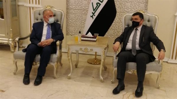  زيارة وزير الموارد