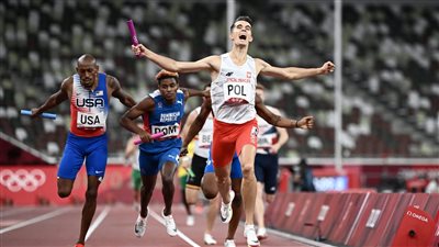 طوكيو 2020.. بولندا تحطم الرقم القياسي في سباق 400 متر مختلط وتحقق الذهبية