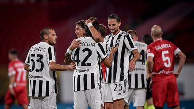 يوفنتوس يفوز على مونزا بهدفين وديا