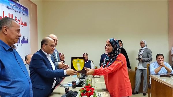 مياه الفيوم تكرم