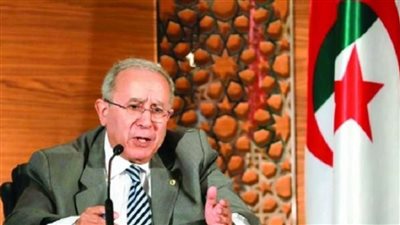 وزير الخارجية الجزائري: قوى أجنبية تحاول تعزيز نفوذها في ليبيا وتهديد استقرارها