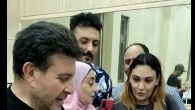 قبل حفله اليوم.. هاني شاكر يحتفل بعودته مع فرقته بدار الأوبرا (فيديو)