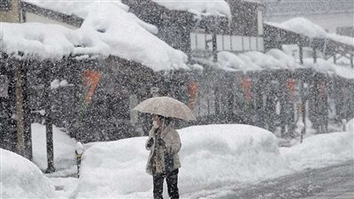 ظاهرة متكررة.. الأرصاد الجوية تكشف أسباب سقوط الثلوج على الإسكندرية 