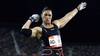 النيوزيلندية فاليري أدمز تسجل رقمًا تاريخيًا في أولمبياد طوكيو