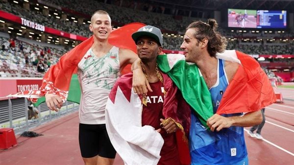 لاعبا قطر وإيطاليا