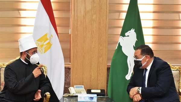 محافظ الشرقية يلتقي