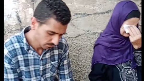 السيدة وأحد أبنائها