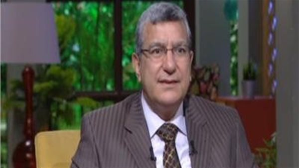 الدكتور عبد اللطيف