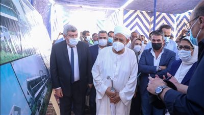  شيخ الأزهر يشيد بالنموذج الإنشائي لمستشفى القرنة بالأقصر: صرحًا طبيًّا متكاملًا