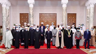 السيسي يؤكد أهمية تنقية الخطاب الديني مما علق به من أفكار مغلوطة