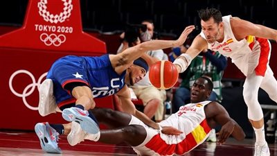 طوكيو 2020.. أمريكا تهزم إسبانيا وتتأهل إلى نصف نهائي كرة السلة