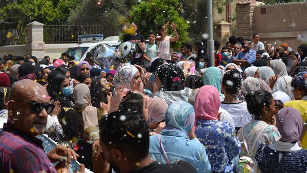 انتهاء الامتحانات