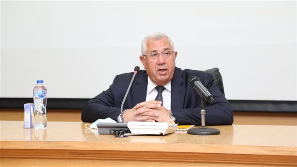 وزير الزراعة واستصلاح