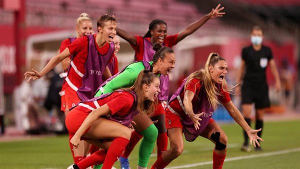 منتخب سيدات كندا