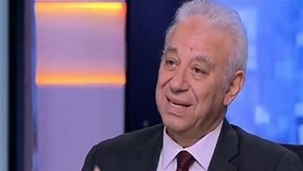 الدكتور عادل خطاب