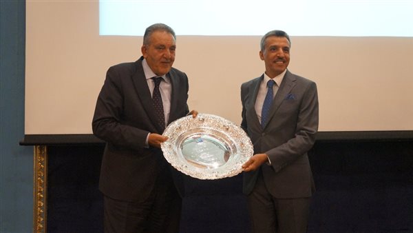 تكريم قنصل السعودية