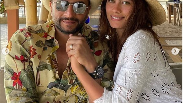 هاجر أحمد مع زوجها