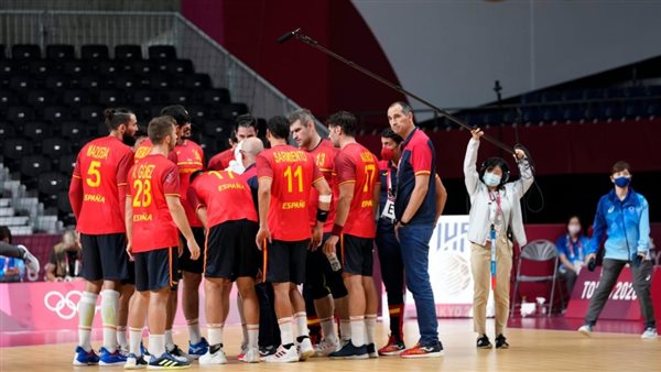 إسبانيا تهزم السويد