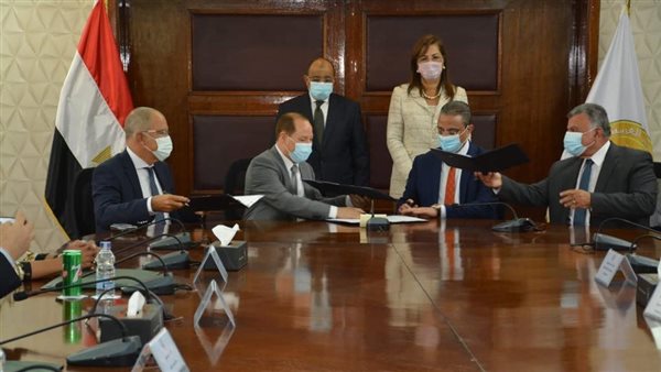 وزير التنمية المحلية