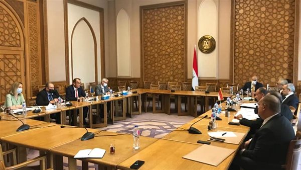 جولة للمشاورات السياسية