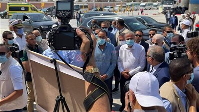 رئيس الوزراء يستمع لشرح تفصيلي عن أهمية مشروع صوامع أبوصوير 