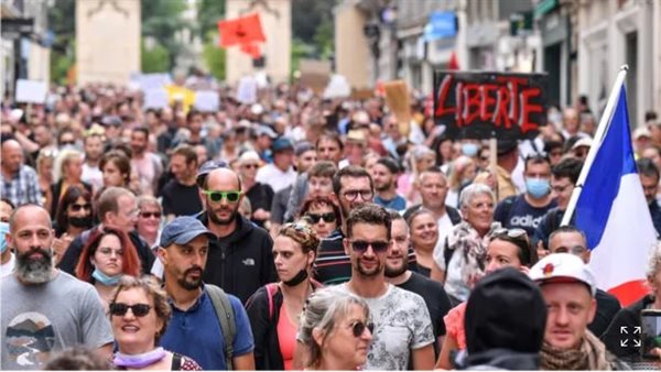 الشارع الفرنسي