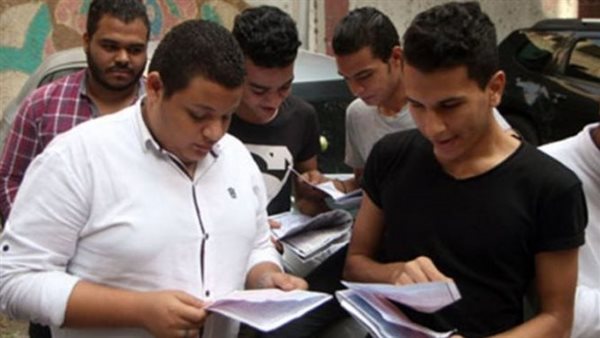 طلاب الثانوية العامة