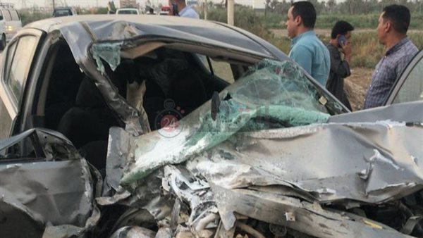 حادث تصادم بين سيارتين