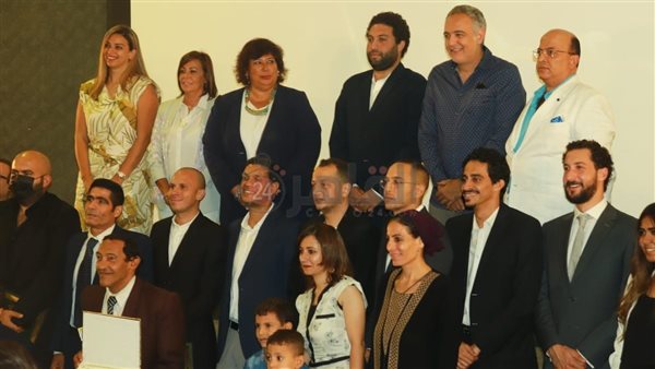 تكريم صناع فيلم ريش