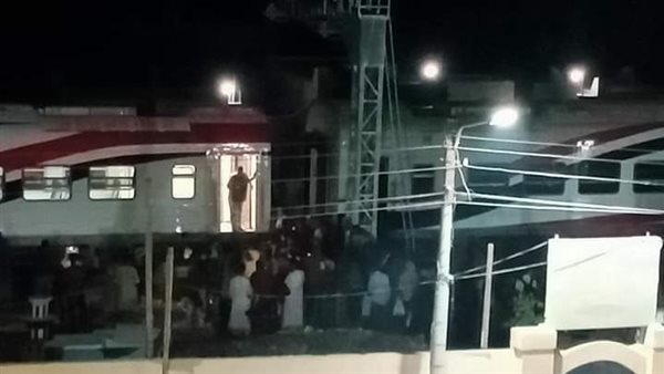 خروج 3 عربات عن القضبان