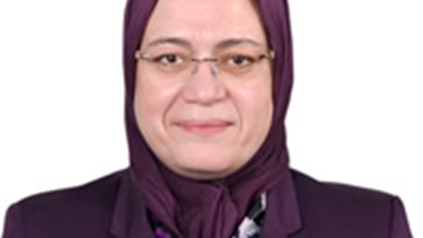 الدكتورة دينا ممدوح