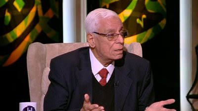 حسام موافي: أنصح مرضى الصداع النفسي الاعتكاف في المسجد ساعة ونصف (فيديو)