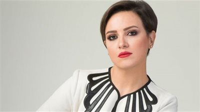 ريهام عبد العفور: موتى في الحلقات الأولى من “زي الشمس” لن يؤثر على حجم دوري