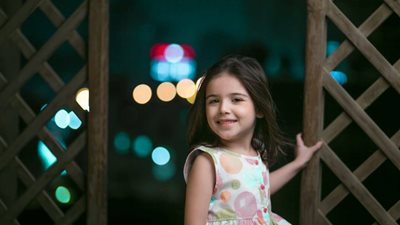 الطفلة ريم عبد القادر مفاجاة قمر هادي.. ووالدتها رؤوف عبد العزيز السبب