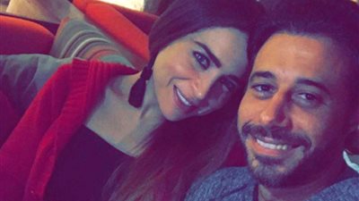 السعدني يُساند مي عز الدين بعد الانتقادات: “مجهود مش طبيعي و عاجب ناس كتير” (صورة)