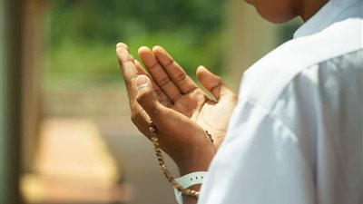 اهدني فيه ببراهينك.. تعرف على دعاء اليوم التاسع من شهر رمضان المبارك