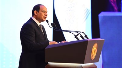 افتتاح مشروعات الإسماعيلية واستقبال حفتر الأبرز.. نشاط السيسي في أسبوع