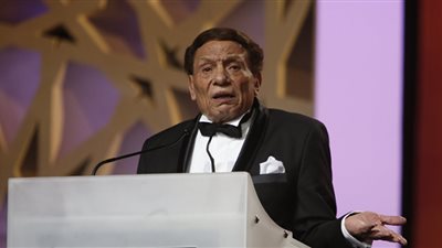 شائعات وفاة الزعيم عادل إمام في عيد ميلاده الـ79.. ليست الأولى