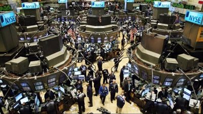 أكبر شركة صينية لصناعة الرقاقات تشطب نفسها من بورصة نيويورك