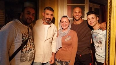 هبة عبدالغني تنتهي من تصوير لمس أكتاف (صور)