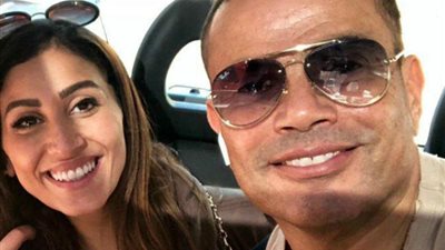 لأول مرة.. دينا الشربيني تتحدث عن عمرو دياب: راجل جدع وبركة (فيديو)