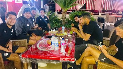 بأوامر أجييري.. “عزومة عشاء بدوي وسينما” للاعبي المنتخب (صور)