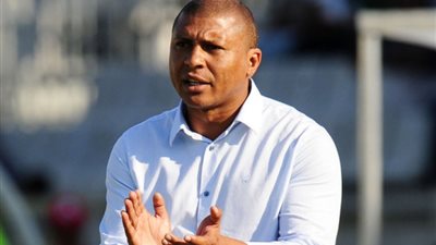 بروفايل| مانيتي “معجزة ناميبيا” يقود منتخب بلاده في “كان 2019”