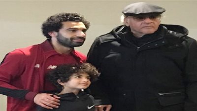 ممدوح عباس يكشف الفارق بين محمد صلاح واللاعبين المصريين (صورة)